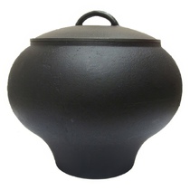   Горшок чугунный Балезино 2,5л с крышкой